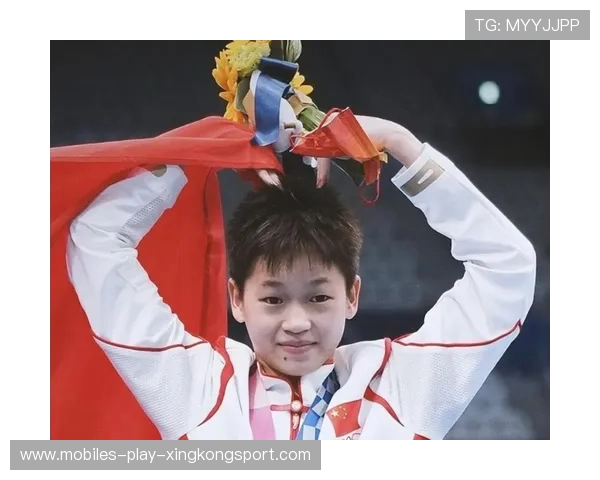 世界冠军晒小时候照片萌翻全场，童年也有无限可能