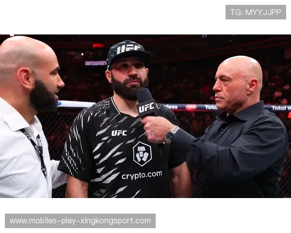 UFC 八角笼爆发大规模冲突，裁判都吓懵了